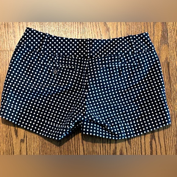 The Limited size 2, navy with white polkadot short - Picture 3 of 3